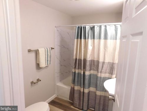 180 Homewood Ave, Falling Waters WV  25419-9737 exterior