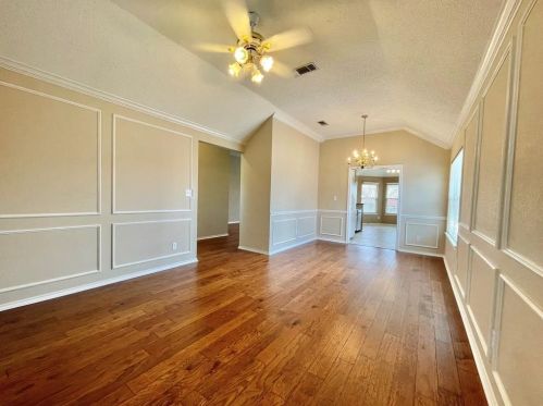 2402 Elliott Ave, Midlothian TX  76063-5117 exterior