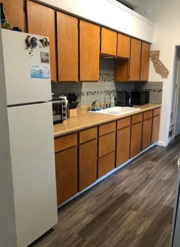 1218 Holly Dr, Lodi CA 95242-2422 exterior