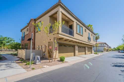 1884 Bridgeport Pkwy, Gilbert, AZ 85295-1223