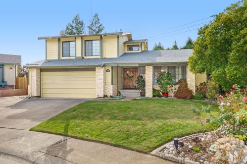 8244 Crestshire Cir, Citrus Heights, CA 95662-3855