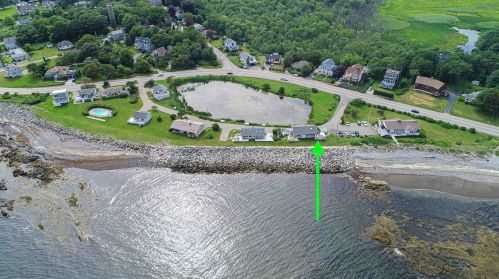 784 Ocean Blvd, Rye NH  03870-2104 exterior