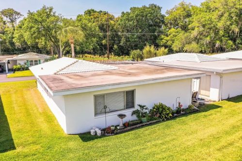 555 Cameo Dr, Lakeland FL  33803-2330 exterior