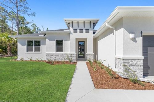 2136 18th Ave, Cape Coral, FL 33990-4111