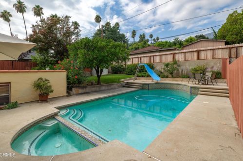 1765 Homewood Dr, Altadena CA  91001-2750 exterior