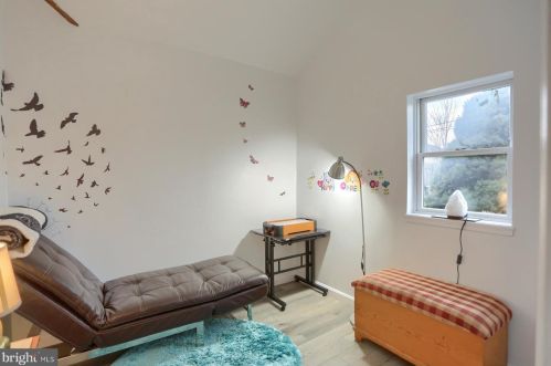 40 Center Dr, Camp Hill PA  17011-7608 exterior