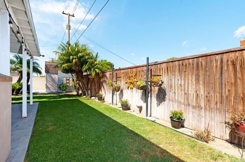 221 Thomas St, Orange, CA 92869-3929