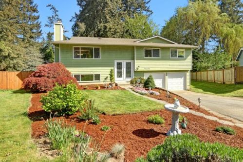 18550 132nd Pl, Woodinville, WA 98072-8755