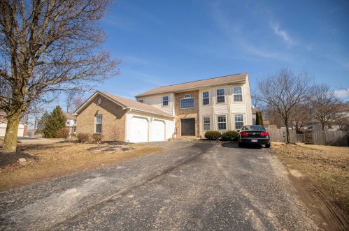 11 Hardwoods Dr, Pataskala, OH 43062-7002