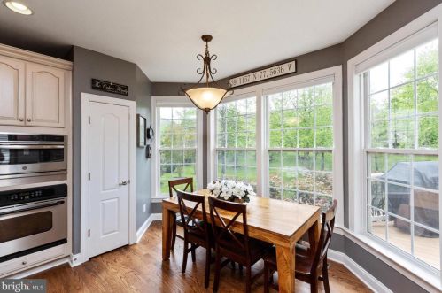 19277 Crk Fld Cir, Leesburg VA  20176-1621 exterior