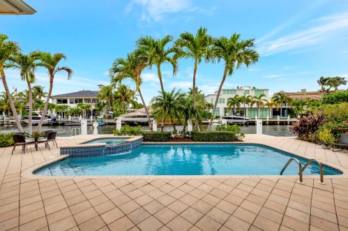 955 Gardenia Dr, Delray Beach FL  33483-4806 exterior