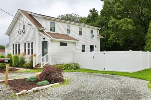 505 Greenville Ave, Providence, RI 02919-2228
