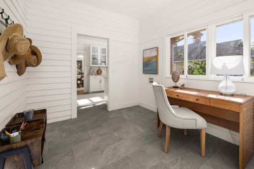 326 Micheltorena St, Santa Barbara CA  93101-1123 exterior