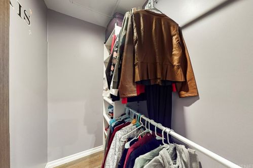 16931 Hart St, Van Nuys CA 91406-4507 exterior