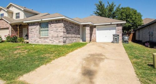 242 Cliff Heights Cir, Dallas, TX 75241-5331