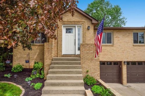 184 Old Ridge Rd, Moon Twp, PA 15108-9112