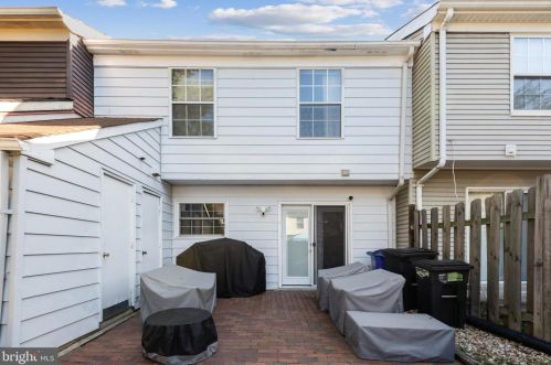2279 Prince Of Wales Ct, Bowie MD  20716-1475 exterior