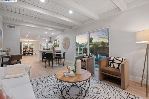 7515 San Sabana Rd, Pleasanton CA  94568-2245 exterior