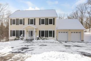 6 Four Gables Rd, Bethel, CT 06801-2664