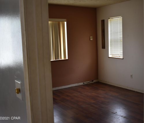 1631 Velvet Dr, Sunny Hills FL  32428-3220 exterior