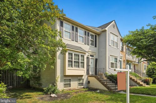 4690 Joanna Ct, Woodbridge, VA 22193-5408