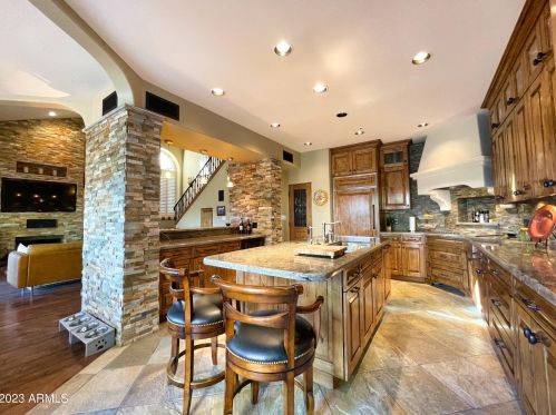 10153 Topaz Dr, Scottsdale AZ  85258-4808 exterior