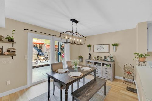 1718 Lindo St, Benicia CA  94510-2338 exterior