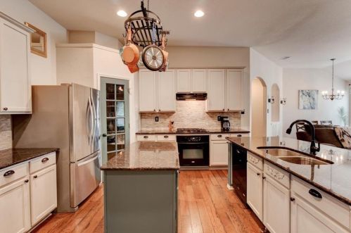 9020 Wheatfield Trl, Fort Worth TX  76179-8154 exterior