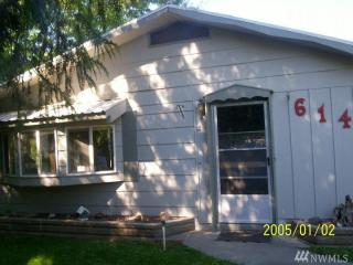 614 Golden St, Oroville, WA 98844-9483