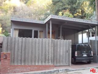 8404 Kirkwood Dr, Los Angeles CA  90046-1964 exterior