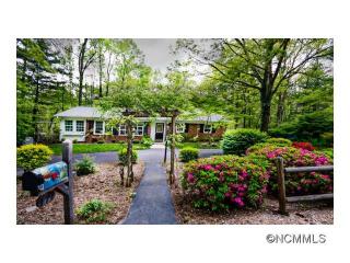 171 Surry Ln, Hendersonville, NC 28791-9769
