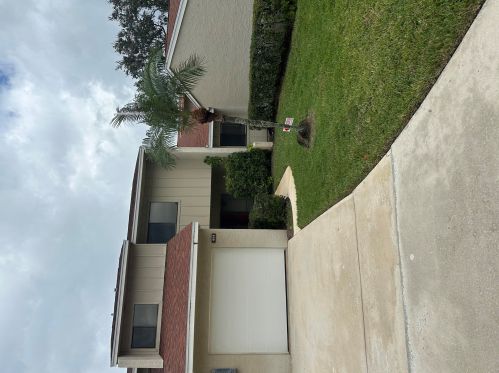 1659 Crossing Cir, Palm City FL  34990-2465 exterior