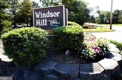 813 Woodmill Dr, East Windsor, NJ 08512-2518