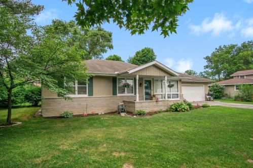 54771 Fir Rd, Mishawaka, IN 46545-1713