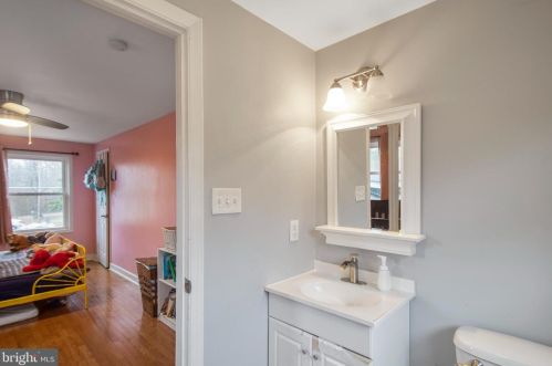 10329 Gordon Rd, Spotsylvania VA  22553-3725 exterior