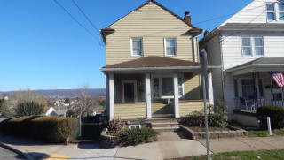 122 Shawnee Ave, Larksville, PA 18651-2322