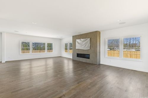 17 Quantuck Bay Ln, West Hampton Beach NY  11978-1600 exterior