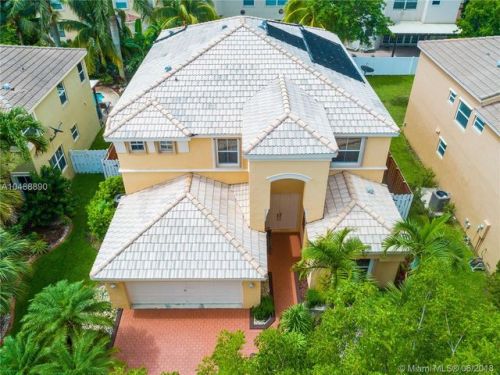 15664 52nd Ct, Hollywood, FL 33027-4981