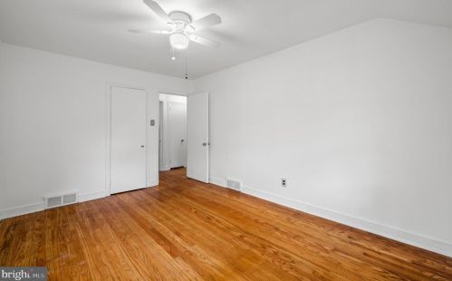 23 Dewey Rd, Cheltenham PA  19012-1413 exterior