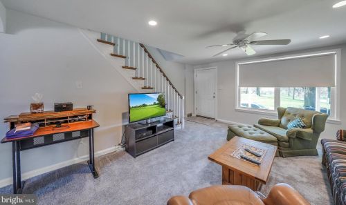 209 Bannockburn Ave, Prospectville PA 19002-5806 exterior