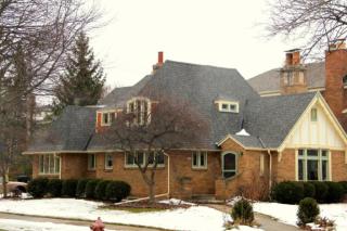 2400 Menlo Blvd, Milwaukee, WI 53211-2610