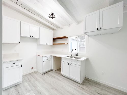 1110 Poplar St, Compton CA  90220-1643 exterior