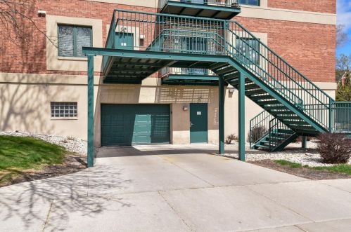 3710 Oakland Ave, Milwaukee WI 53211-2281 exterior