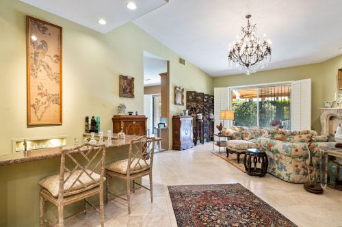 824 Avenida Palmas, Palm Springs CA  92262-5708 exterior