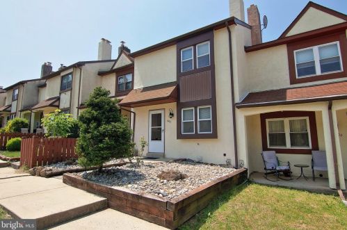 1403 Walnut Ridge Est, Pottstown, PA 19464-3064