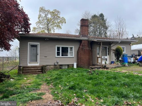 1144 Deturksville Rd, Lincoln Colliery, PA 17963-8377