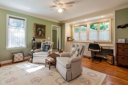 205 Lindley Ave, North Kingstown RI  02852-5761 exterior