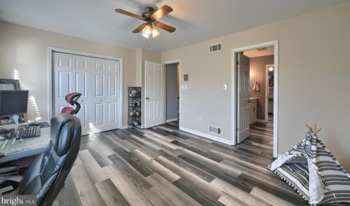 3 Fairfax Vlg, Harrisburg PA  17112-9557 exterior