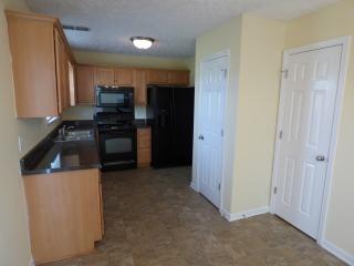 1421 Clemente Way, Murfreesboro TN  37129-8523 exterior