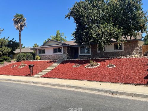 3712 Harmony Dr, Bakersfield, CA 93306-1223